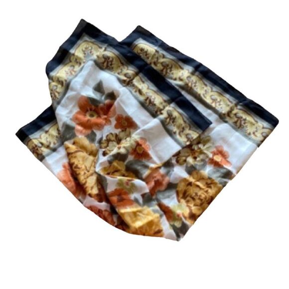 Designer Scarf By Jaclyn Smith Floral Polyester Made in Italy 30” Square - Picture 1 of 13